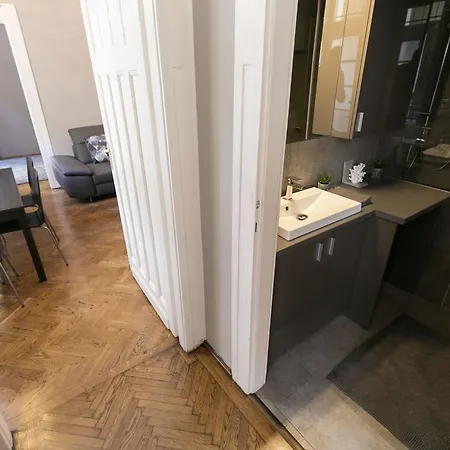 Apartment Vaci Street Premier *